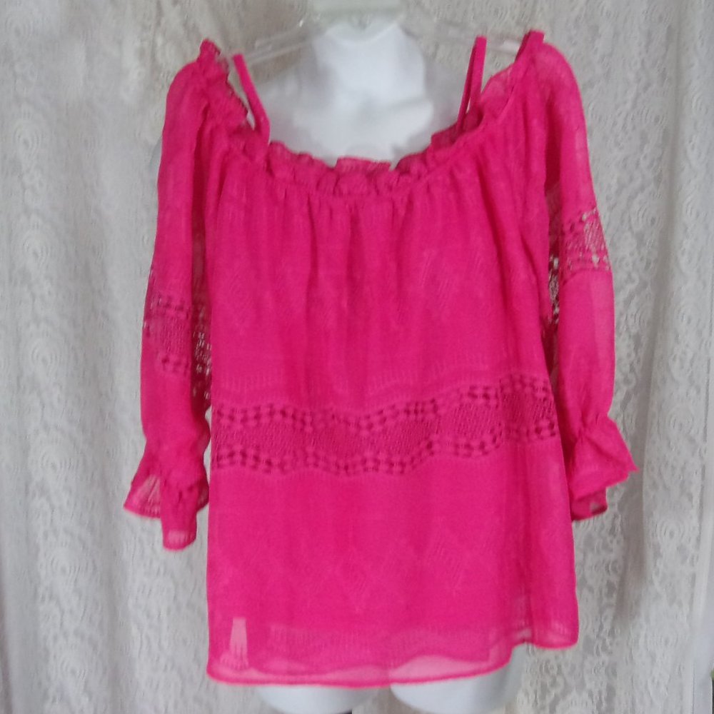 Cold Shoulder Top Pink Glow Size L NWT